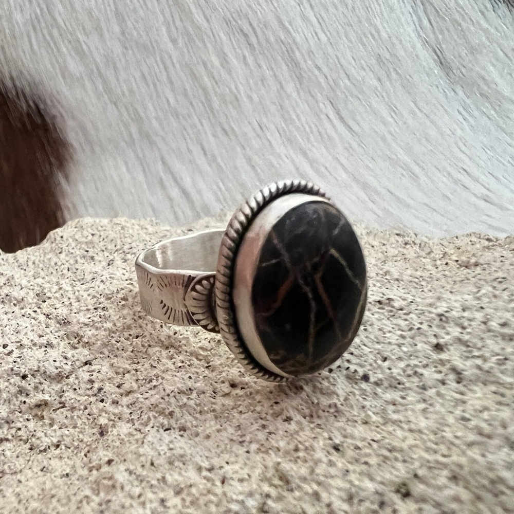 ❤️ Black Jack Turquoise Sterling Stamped 5mm Band Size 7 Navajo Style Ring 6.7G
